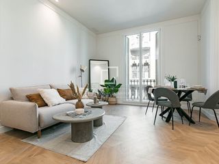 Piso en Gòtic. Piso en excelentes condiciones de 2 dormitorios en venta en góti