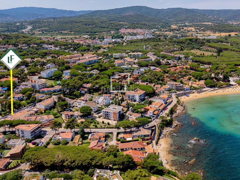 Foto b2e27069-d4dc-4e0b-ab8a-5e74e1b840af. Pis amb aparcament a La Fosca - Cala Margarida Palamós