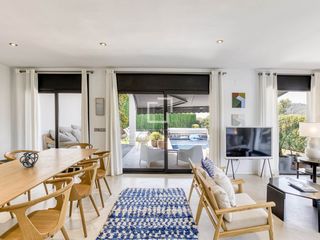 Chalet in Tamariu. Excelente y espaciosa villa de 5 dormitorios, con licencia turís