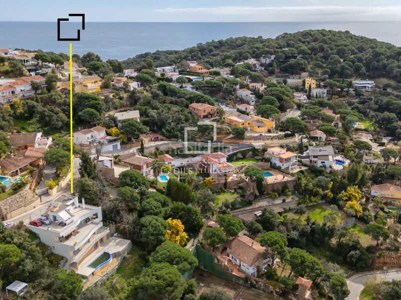 Foto 909c809e-9b7e-4509-9f0e-c9bc9efbf696. Xalet amb calefacció aparcament piscina a Canyelles Lloret de Mar