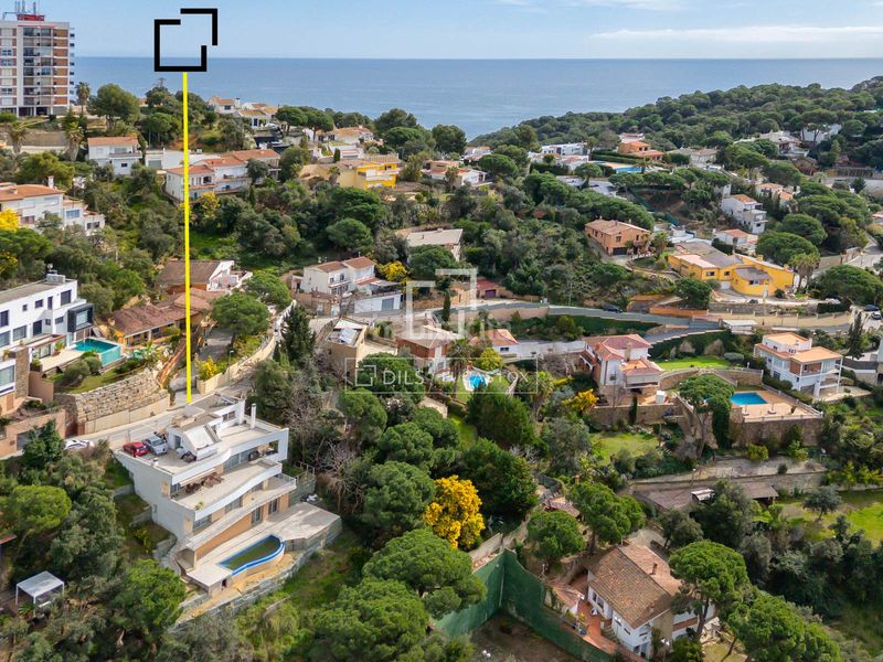 Foto fbf1f790-791f-4ce9-9596-07282d61b9ae. Xalet amb calefacció aparcament piscina a Canyelles Lloret de Mar