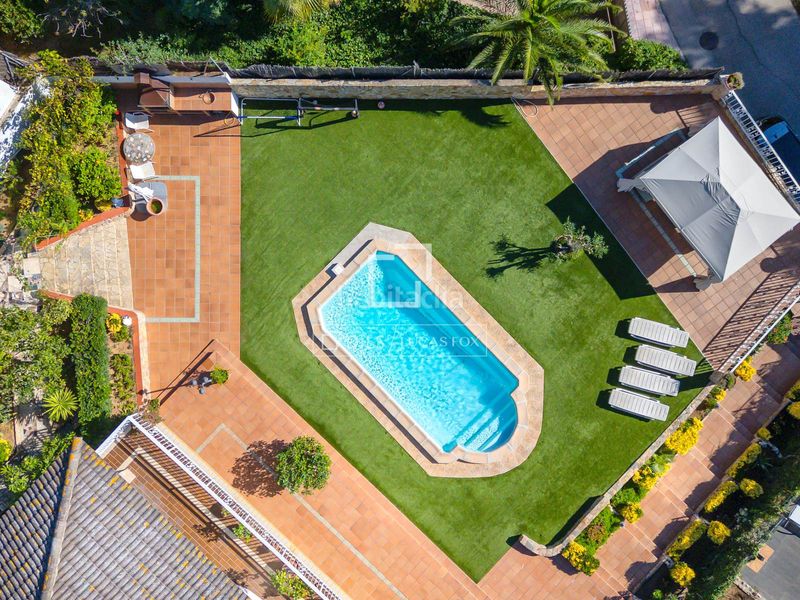 Foto c0bd6ec5-67a1-432f-b169-b15e5a00d0d2. Xalet amb calefacció piscina a Roca Grossa Lloret de Mar