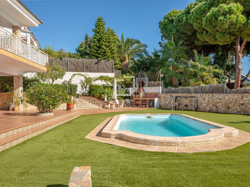 Foto d1e730d3-d981-489b-88dc-5dbd3fedc6d2. Xalet amb calefacció piscina a Roca Grossa Lloret de Mar