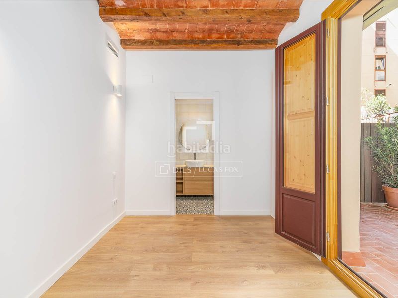 Foto e6805452-8892-410c-ab02-e803e126e926. Pis amb calefacció a Raval Barcelona