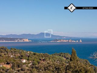 Finca rústica a Sa Riera-Sa Fontansa. Fantástica parcela con vistas al mar en venta en begur