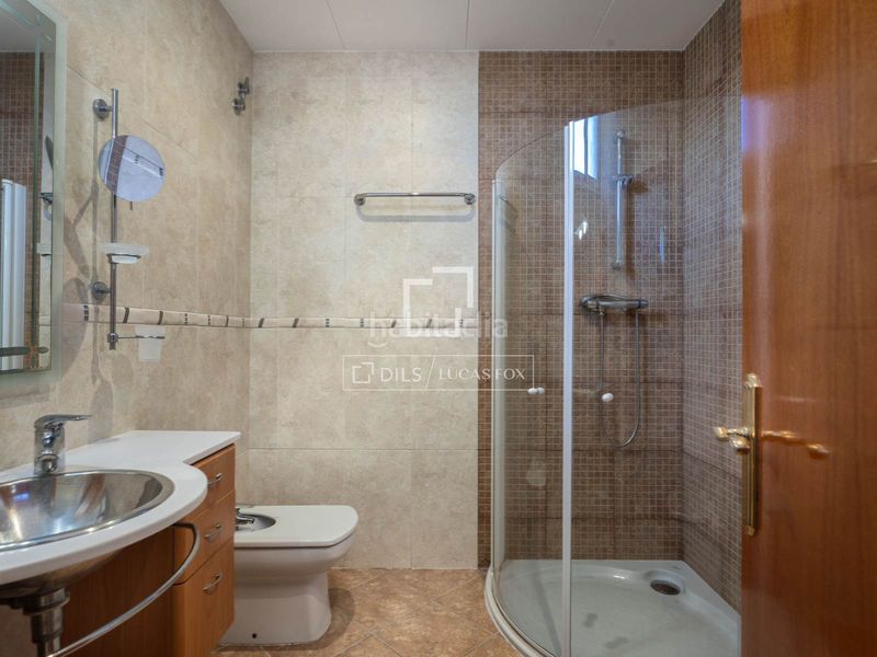 Foto 17d1374b-5ba7-486c-93ae-16a274bd4bd6. Xalet amb calefacció aparcament piscina a Roca Grossa Lloret de Mar