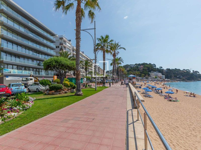 Foto 0d1bd335-5057-4372-afe7-92fb80d4e60a. Flat with heating parking in Centre Lloret de Mar