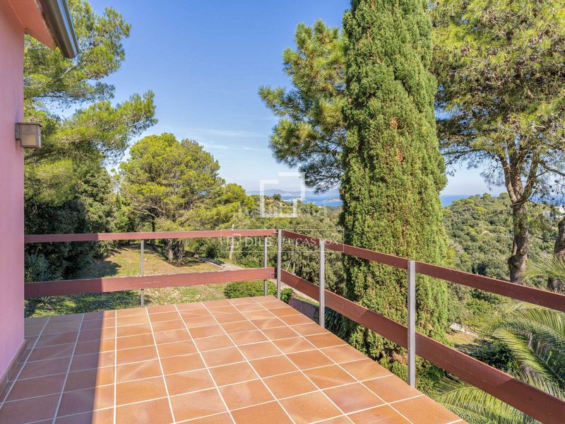 Foto 6d8c508e-6f86-4781-939f-96fd03436f4a. Xalet amb calefacció aparcament a Begur Begur