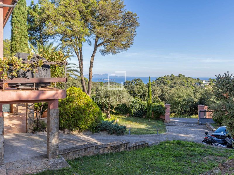 Foto acc89873-3004-4b4c-9ea3-a8ed551b4b98. Xalet amb calefacció aparcament a Begur Begur