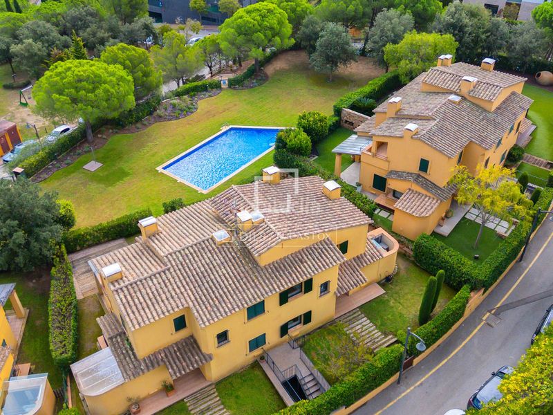 Foto e7c22821-ff35-4940-b05f-f0410e0e2b4f. Xalet amb calefacció aparcament piscina a Llafranc