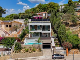 Xalet a Roca Grossa. Villacasa de obra nueva en venta con cuatro dormitorios en llore