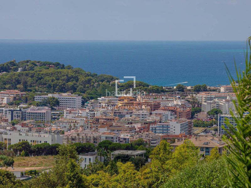 Foto 14746859-1ec8-4365-b51c-14828d0e2605. Xalet amb calefacció aparcament piscina a Roca Grossa Lloret de Mar