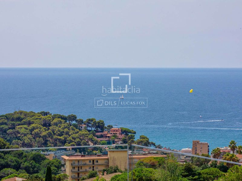 Foto 534c3554-cde7-4364-827c-9a45fc44e7a5. Xalet amb calefacció aparcament piscina a Roca Grossa Lloret de Mar