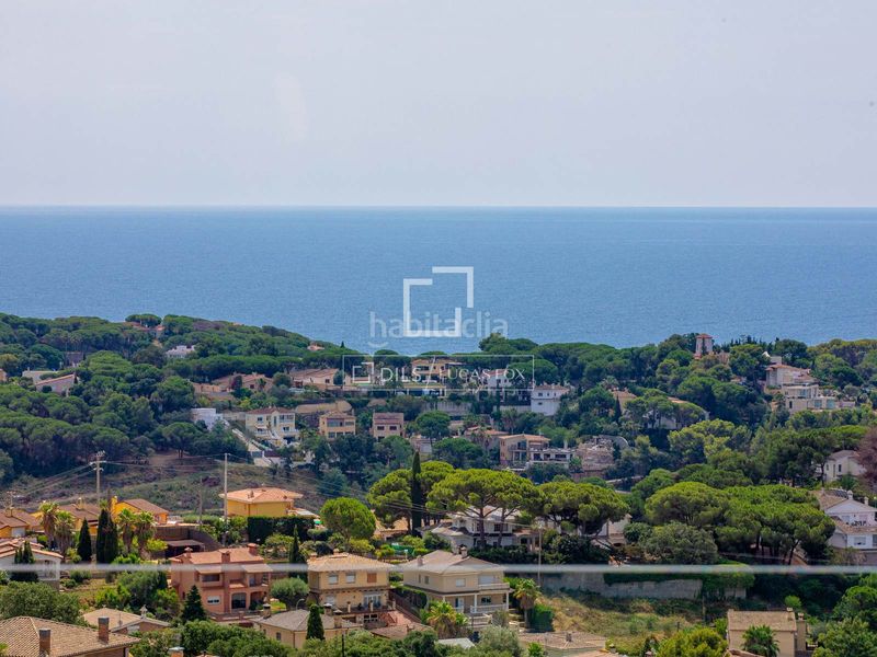 Foto c2d2426e-189a-4573-bf35-2c41d8712581. Xalet amb calefacció aparcament piscina a Roca Grossa Lloret de Mar