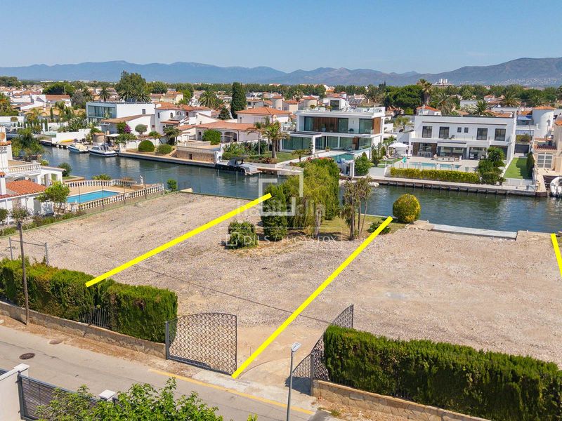 Foto 4f747e99-14e0-49e8-8446-4ab8bd748cb6. Finca rústica a Requesens Empuriabrava