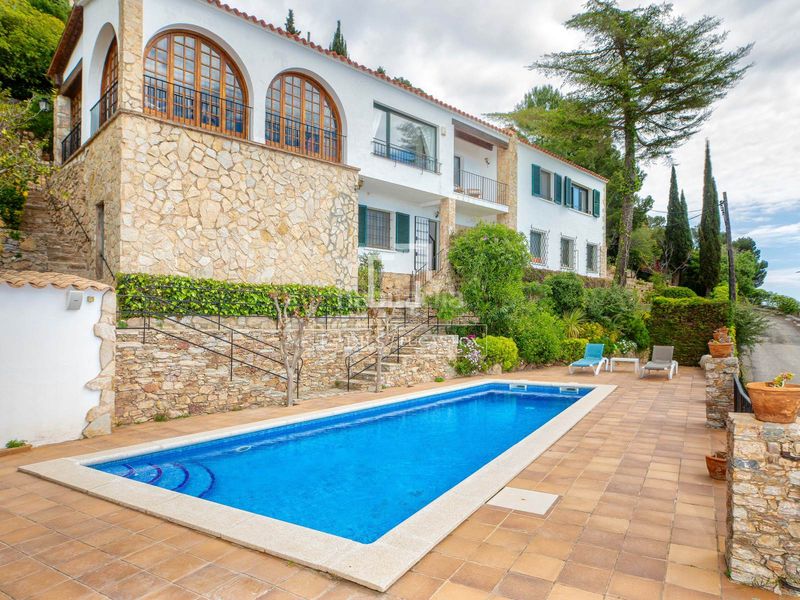 Foto a5c08105-7372-483f-90ca-b522df51d18d. Xalet amb calefacció aparcament piscina a Fornells-Aiguablava Begur