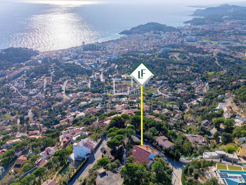 Foto 0cecf6dc-a941-4876-8535-d14bff22b97a. Xalet amb calefacció aparcament piscina a Roca Grossa Lloret de Mar