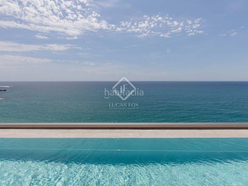 Foto da896628-b776-483d-936e-b385c8a8d188. Pis amb calefacció aparcament piscina a Centre Lloret de Mar