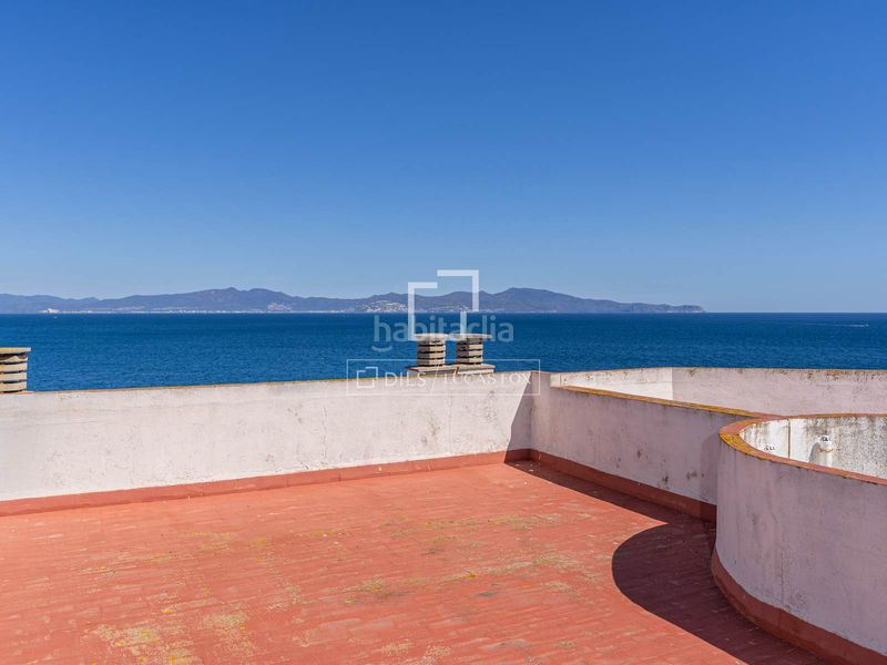 Foto 7ec527dc-8e48-4203-b953-7b49b8ca7062. Flat with heating parking in Nucli Antic Escala (L´)