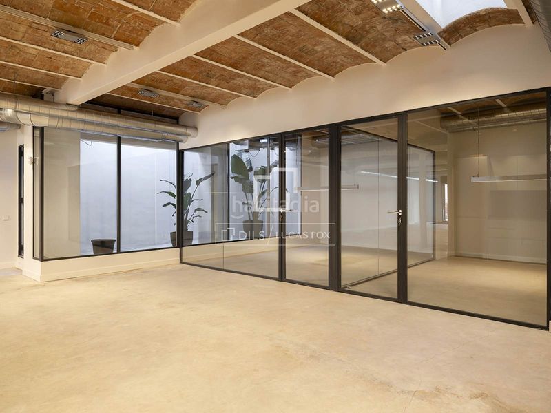 Foto 311dbeda-c253-407e-a8ca-6e3235514a49. Loft amb calefacció a Sagrada Família Barcelona