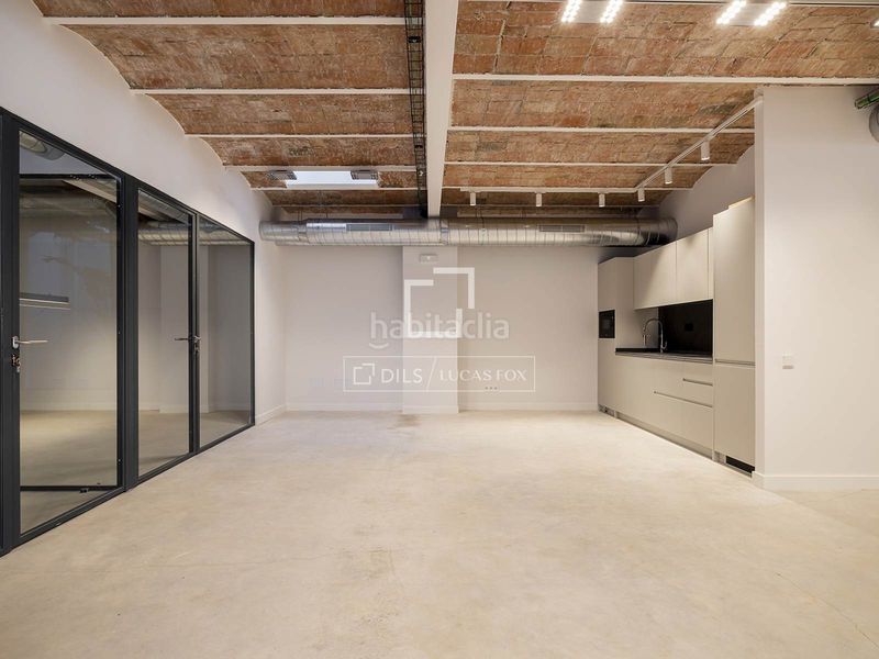 Foto e608b82f-e872-4bd6-9d46-a6d27bb53615. Loft amb calefacció a Sagrada Família Barcelona