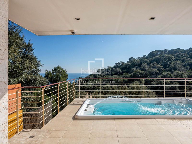 Foto d983621e-015a-4a9c-adc9-4119a1c0e4a8. Xalet amb calefacció aparcament piscina a Santa Maria de Llorell Tossa de Mar