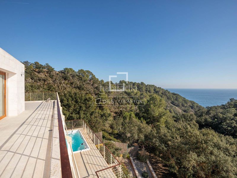 Foto e100e50e-dcda-40d3-8ed1-57e9b70cd46b. Xalet amb calefacció aparcament piscina a Santa Maria de Llorell Tossa de Mar