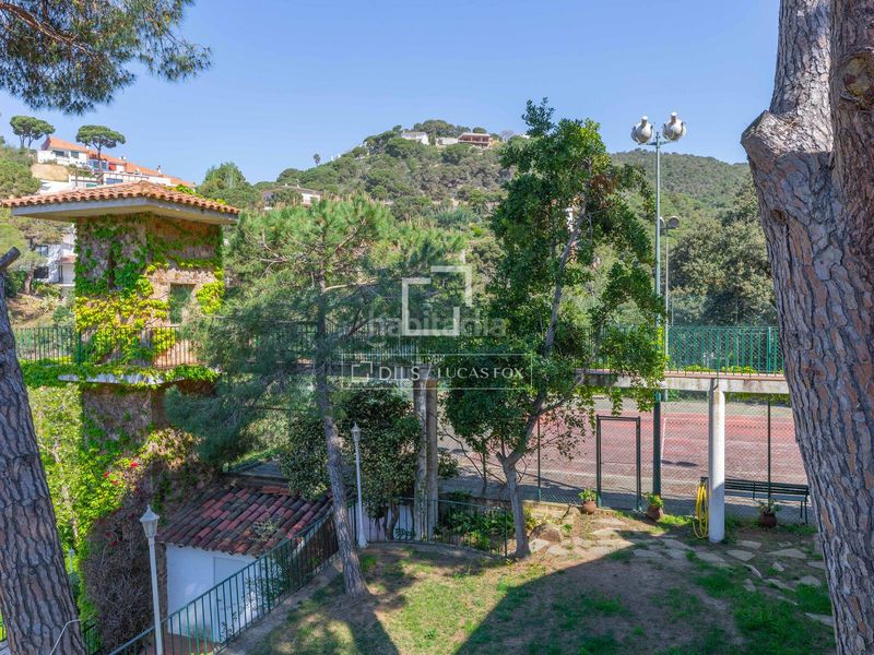 Foto b9f0af9d-b6df-422d-b417-cefd4ef94e8f. Xalet amb calefacció aparcament piscina a Canyelles Lloret de Mar