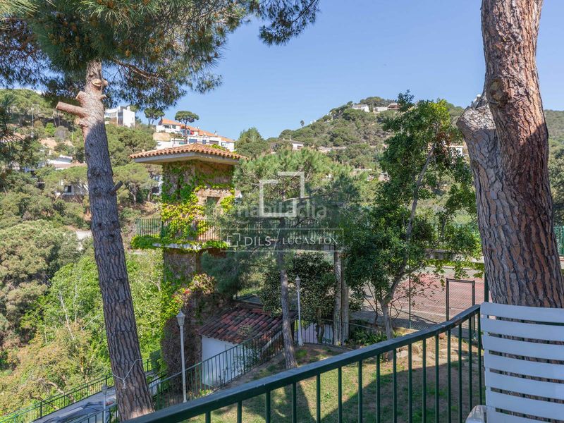 Foto ed96db82-97e2-4332-840b-0b8d76c37c82. Xalet amb calefacció aparcament piscina a Canyelles Lloret de Mar