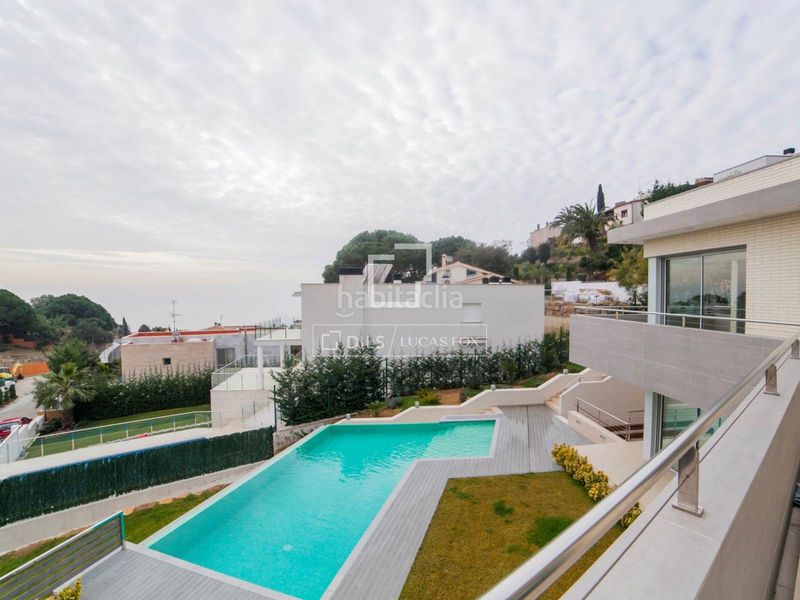 Foto f1660eac-a4a3-4202-8490-b641f962935f. Xalet amb aparcament piscina a Montgoda Lloret de Mar