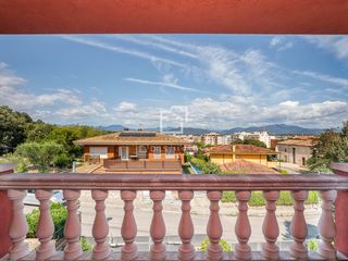 Chalet à Palau. Casa  villa de 5 dormitorios en venta en palau, girona