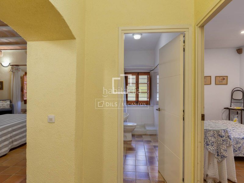 Foto a7883c3d-8295-4e8c-baa0-3f67456d54a2. Masia amb aparcament piscina a Anglès