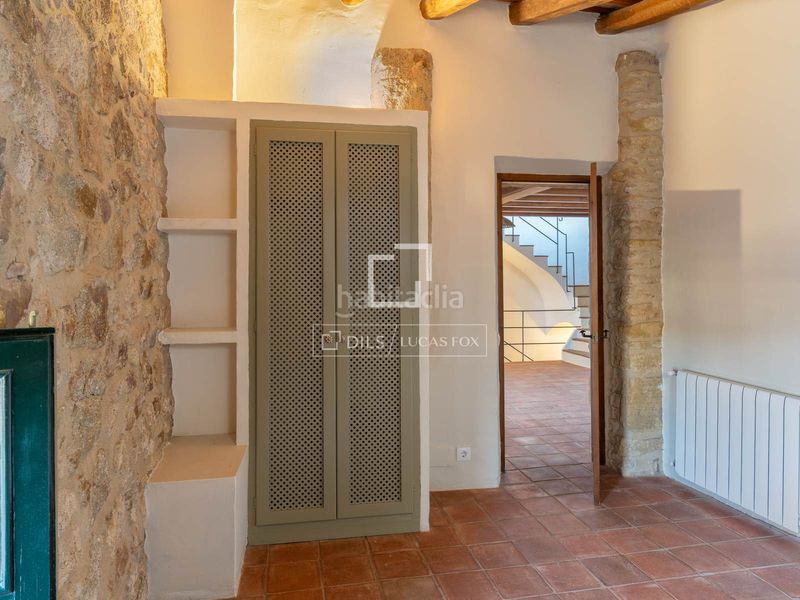Foto c16324a5-2902-4ff9-97a9-50b52e13e95f. Masia amb piscina a Pals