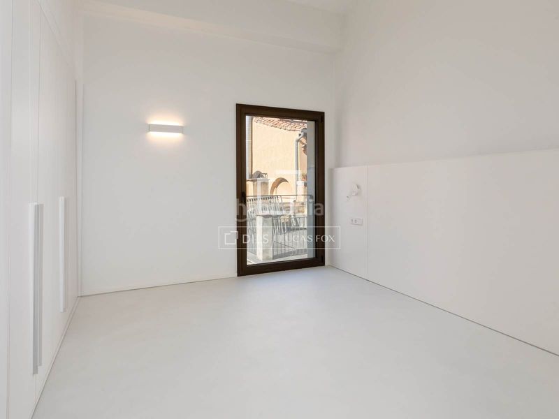 Foto ebd478fb-b27f-485a-8513-40883c47d1a9. Àtic amb calefacció aparcament a Centre-Barri Vell Girona