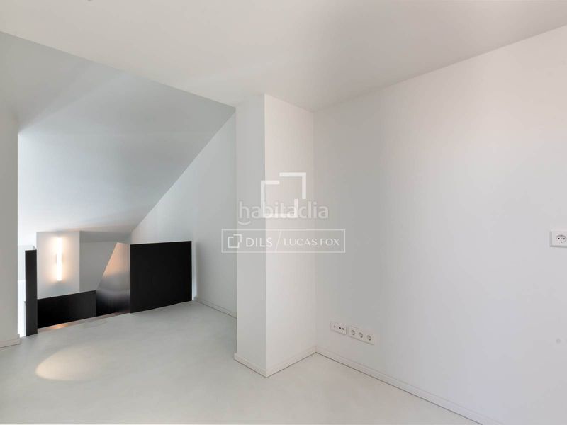 Foto d53aa0d6-6e6d-4d73-9860-cfcfeef3e237. Àtic amb calefacció aparcament a Centre-Barri Vell Girona