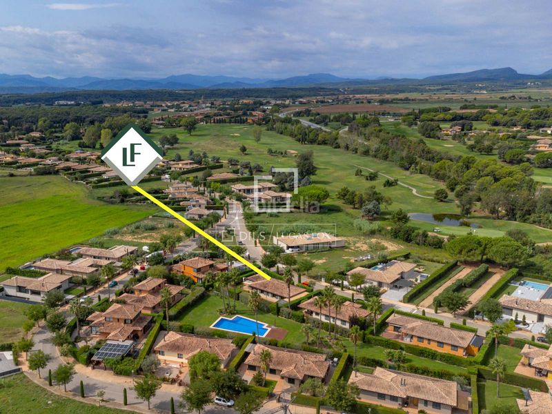 Foto 0a5bbccf-1734-4658-b505-325109b6944a. Xalet amb calefacció aparcament piscina a Navata