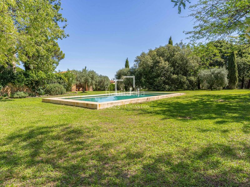 Foto 7d1035f1-9aab-4091-b3e5-70f8843ef4de. Masia amb calefacció aparcament piscina a Garrigàs