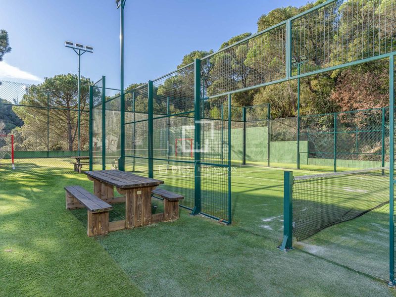 Foto d16aa758-a61b-48a9-a379-c0a2a68a7503. Masia amb calefacció aparcament piscina a Niàgara Parc -Àgora Parc Tordera