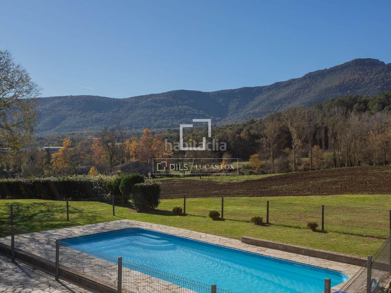 Foto 6abf4fee-ab13-4e16-9da0-a110d2569ea2. Masia amb aparcament piscina a Santa Pau