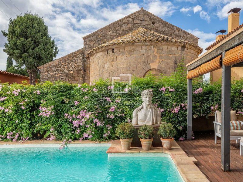 Foto f8d862d7-888a-4aad-a2bc-aa08659fe5ca. Masia amb calefacció piscina a Torroella de Fluvià