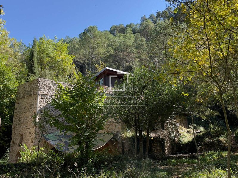 Foto ca643af2-f64d-4e63-a2d0-8f93af4cd67f. Masia amb calefacció a Sant Llorenç de la Muga