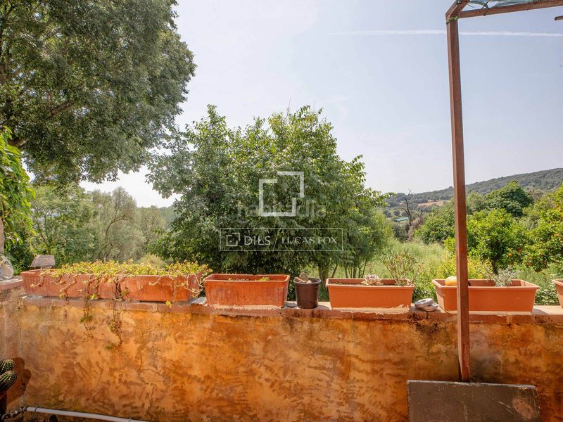 Foto 4d2d0cc5-1a79-4223-beba-172b8554879a. Masia a Foixà