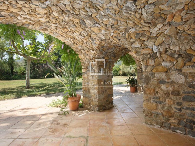 Foto a7ce6945-a918-436e-a0e0-02e31f51aef4. Masia amb calefacció aparcament a Sant Gregori