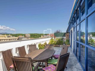 Àtic a Centre-Barri Vell. Ático de 2 dormitorios con terraza de 51 m en venta en barri vel