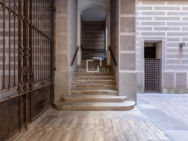 Foto a4c83f0f-942c-4c36-9a29-3f33f3a129c3. Àtic amb calefacció a Centre-Barri Vell Girona