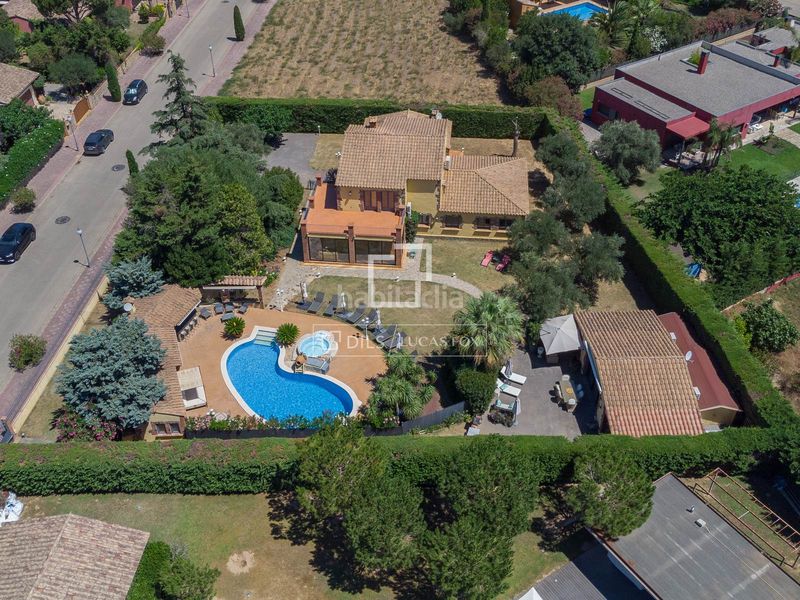 Foto e0f23112-a521-40fd-87e2-380de81ce31e. Xalet amb calefacció piscina a Peralada