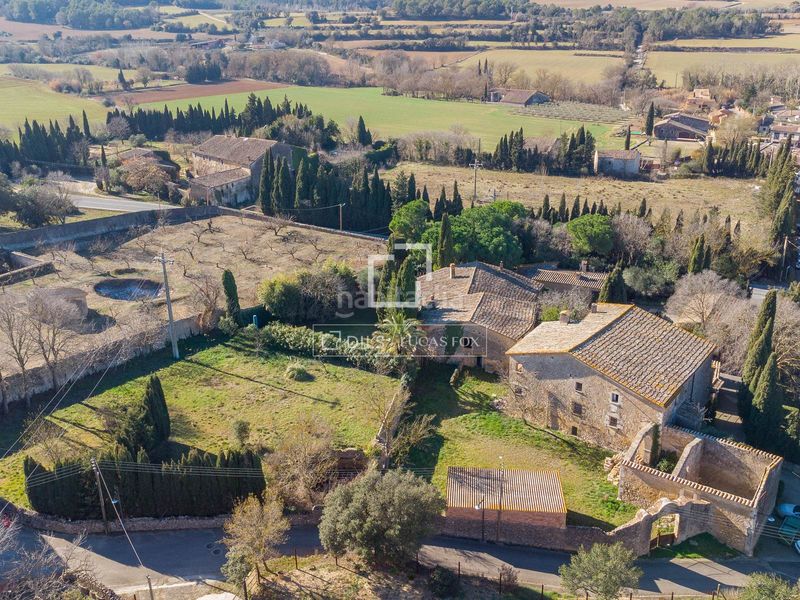 Foto a42bae5b-fd69-487e-b281-33ddb2f0b26e. Masia amb aparcament a Vilaür