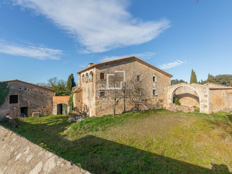 Foto e2018c8d-a951-4ac7-90ee-166647dd4f59. Masia amb aparcament a Vilaür