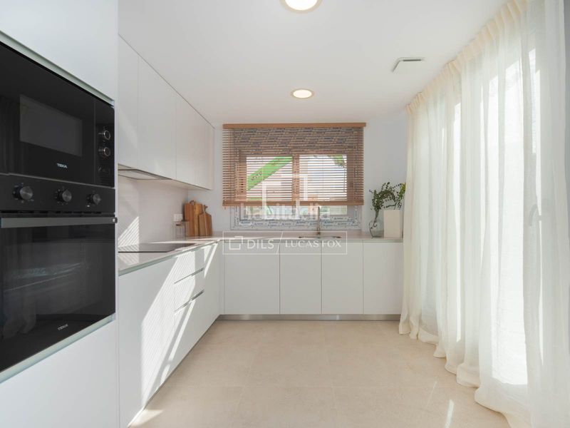 Foto 7a2c9787-3a56-4254-82c0-78a844800432. Appartamento con parcheggio piscina in Ses Figueretes - Platja d'en Bossa - Cas Serres Ibiza
