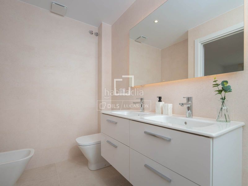 Foto 93ce0381-ee93-48dd-80c4-729273a57a28. Appartamento con parcheggio piscina in Ses Figueretes - Platja d'en Bossa - Cas Serres Ibiza